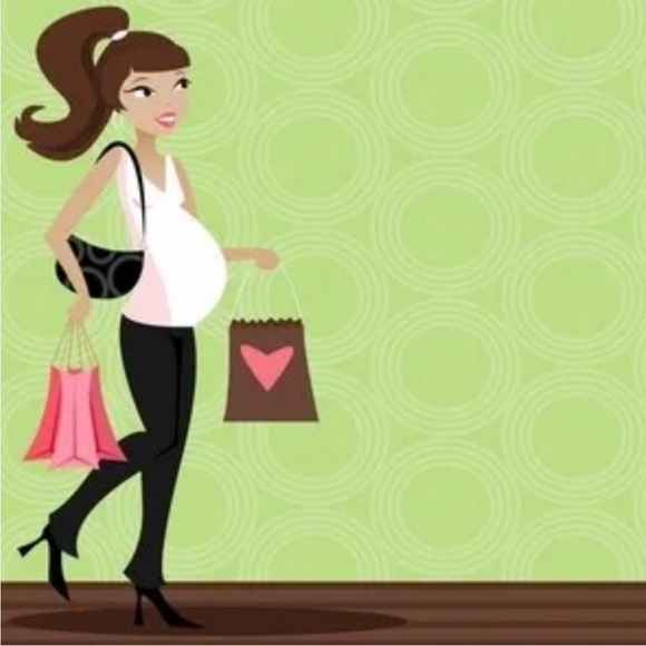 Maternity clothing bundle - Picture 1 of 10